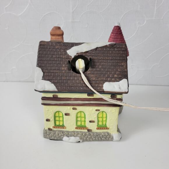 Vintage 90's Holiday Expressions Bakery Hand-Painted Porcelain Lighted House - Picture 10 of 16